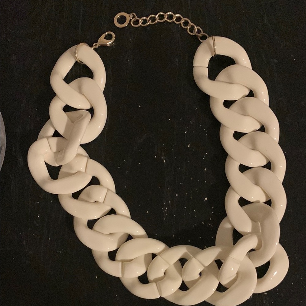 Elegant White Chain Necklace